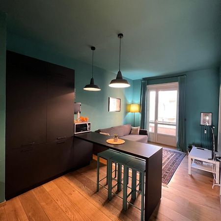 Room With Private Balcony On The Dora River Torino Esterno foto