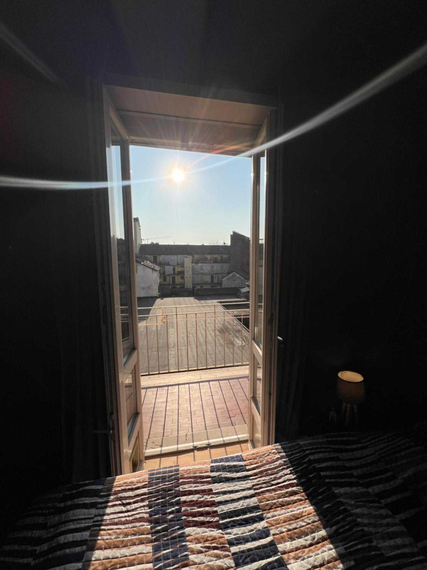 Room With Private Balcony On The Dora River Torino Esterno foto