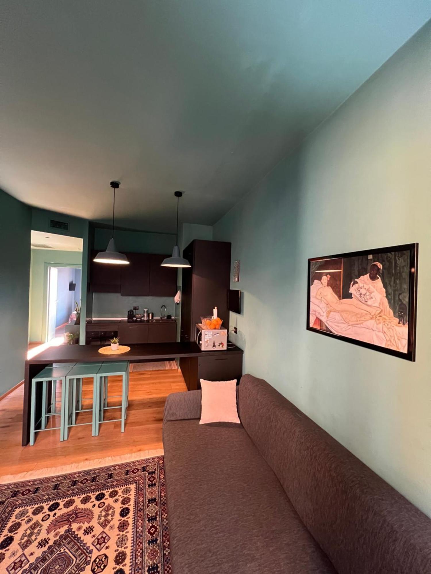 Room With Private Balcony On The Dora River Torino Esterno foto